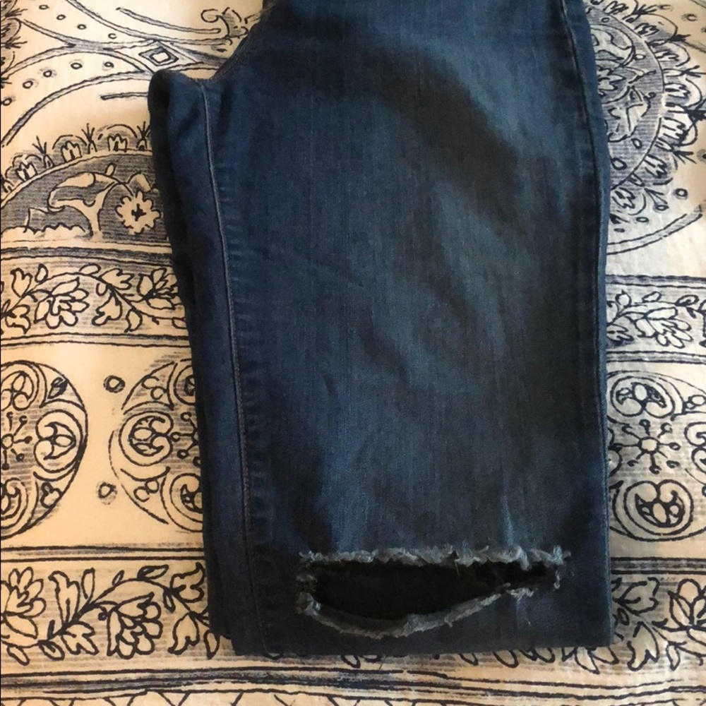 EUC J Brand Maria